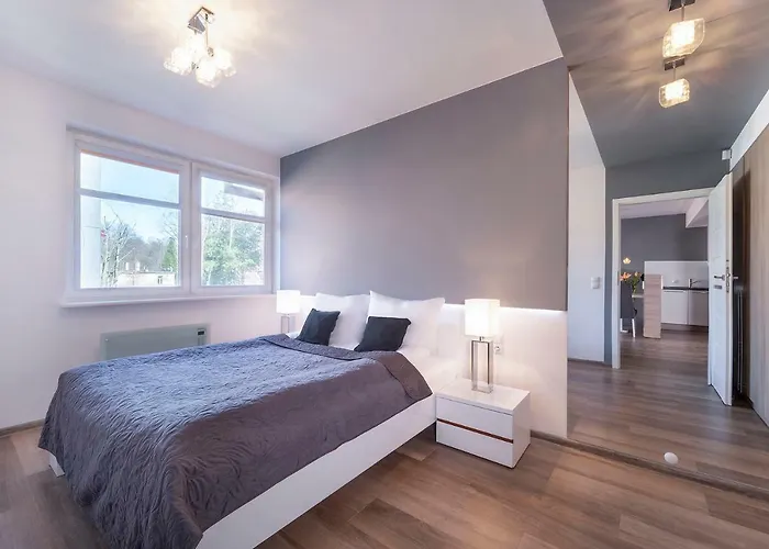 Secret Garden By Renters Apartment *